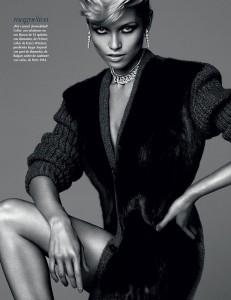 Sarah-Gore-Reeves-Vogue-Mexico-Hana-Jirickova-07