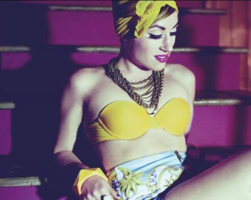 Reva DeVito – Kisses (free download)