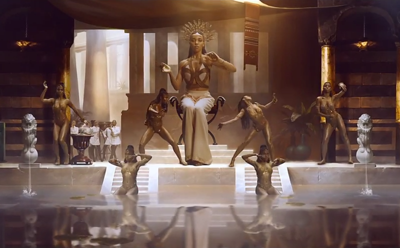 FKA twigs – Two Weeks